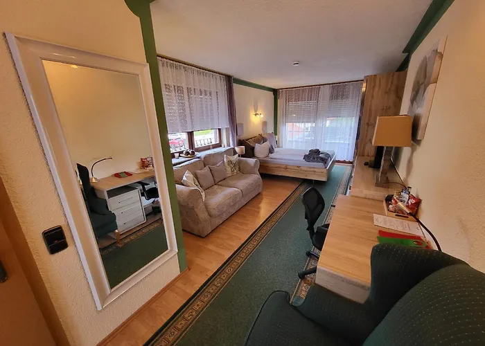 Hotel Schoenblick 3*