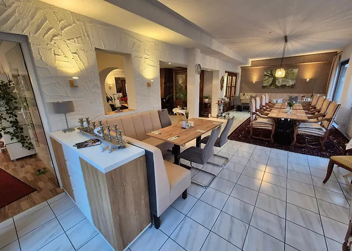 Hotel Schoenblick 3*